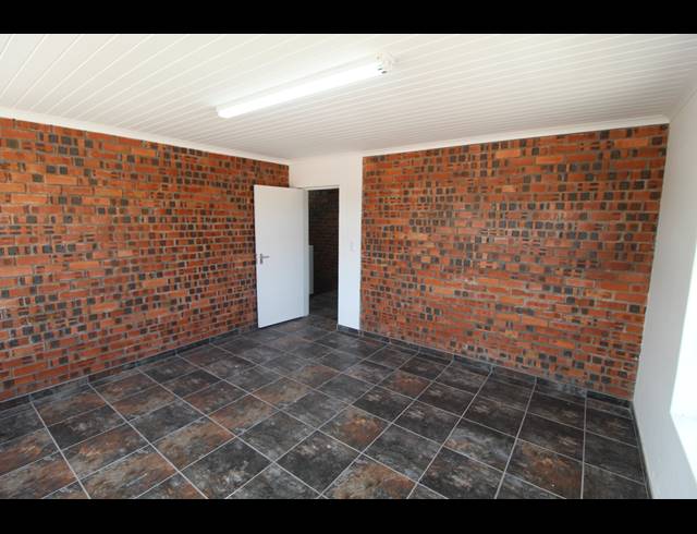350M² WAREHOUSE TO LET IN SALDANHA INDUSTRIAL